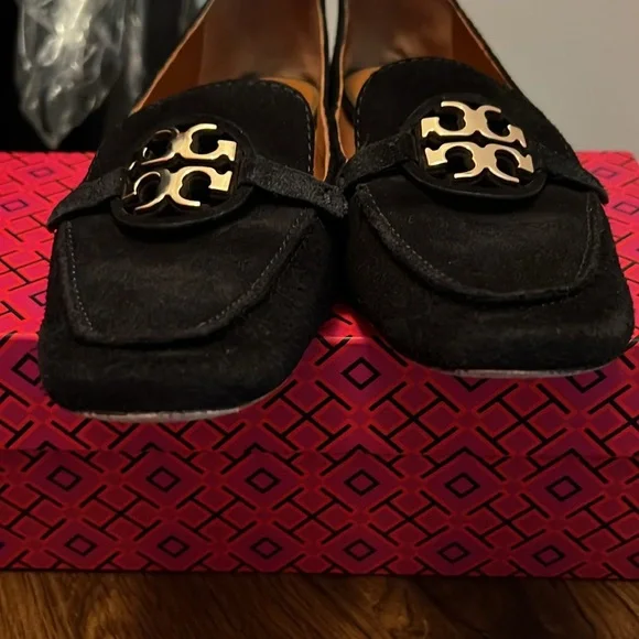 Tory Burch Suede Mocasines - Picture 7 of 7